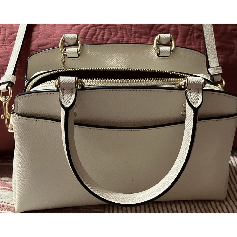 Coach Ivory Pebbled Satchel Top Handle Bag Gold Hardware Zipper and Wristlet - Picture 3 of 6